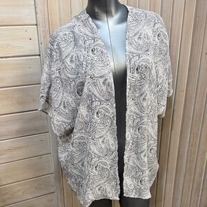 Joe Boxer Black and White Paisley Kimono